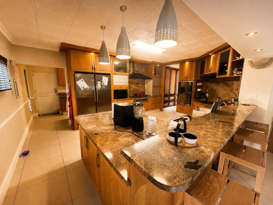6 Bedroom Property for Sale in Monte Christo Western Cape